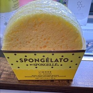 Spongelle Spongelato Limone Body Wash Infused Buffer